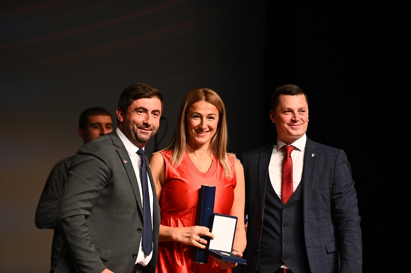 DAN GRADA BIJELJINA Uručena brojna priznanja zaslužnim pojedincima (FOTO)