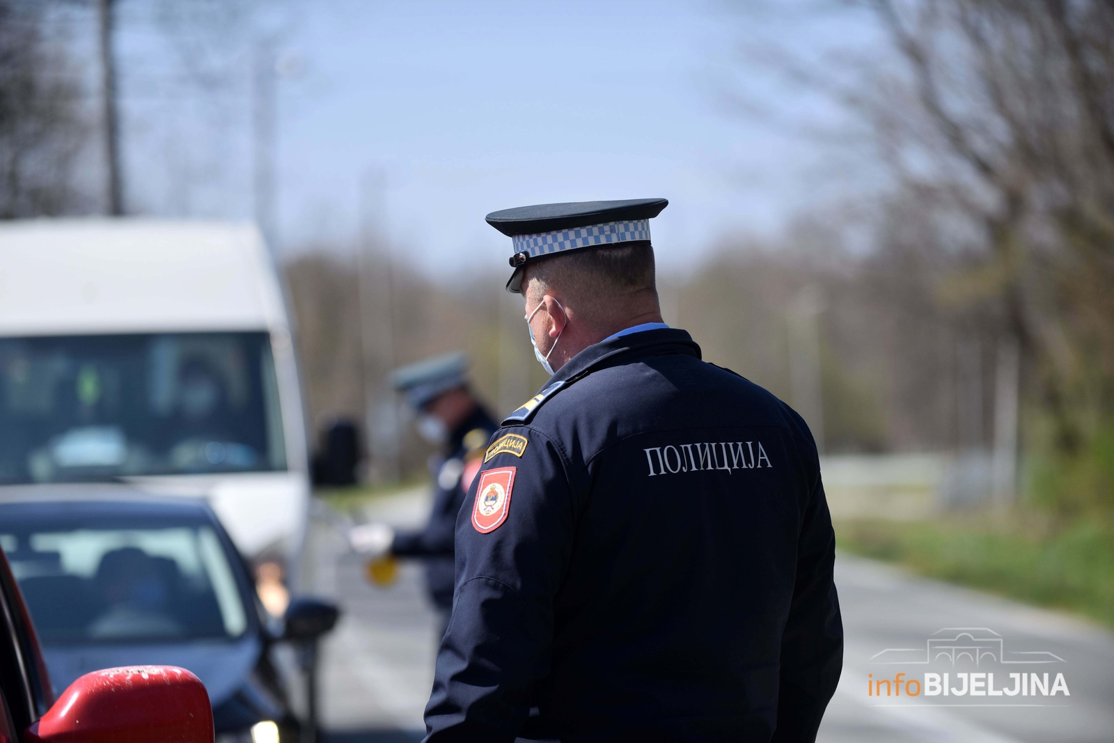 PU Bijeljina: Vozio bez vozačke, a za kazne dugovao 34.710KM, policija mu oduzela BMW