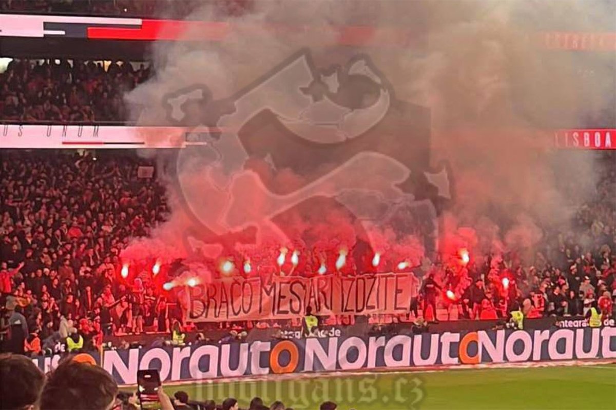 Skandalozna podrška 