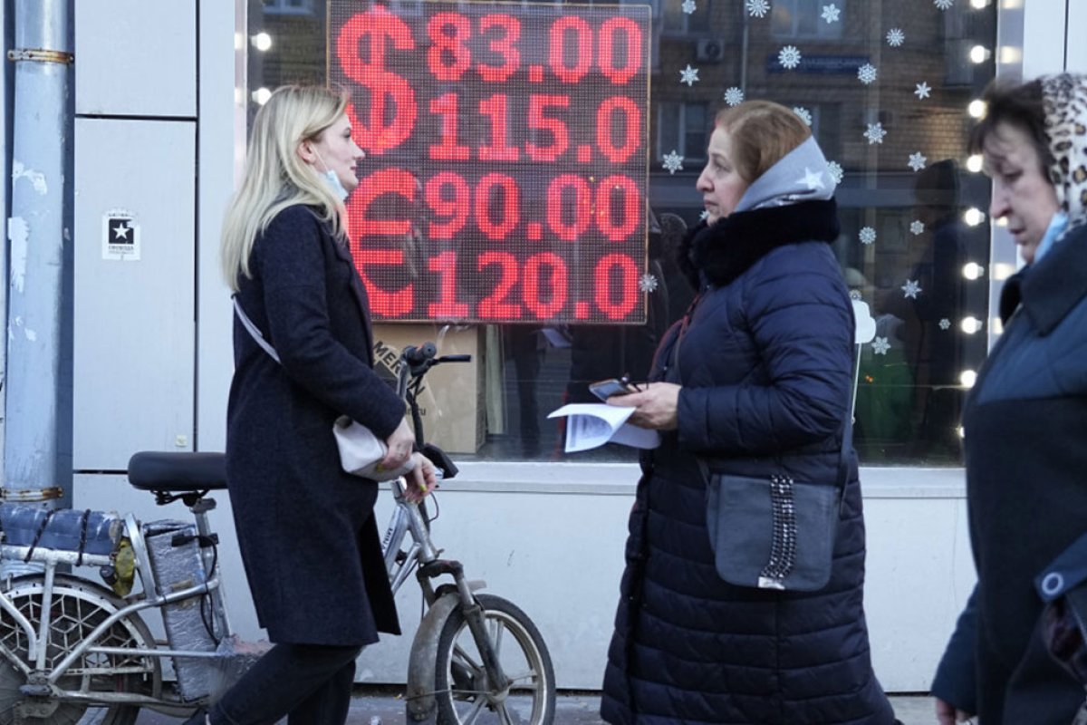 Stručnjaci objasnili zašto je došlo do nestašice evra u mjenjačnicama u Srbiji?
