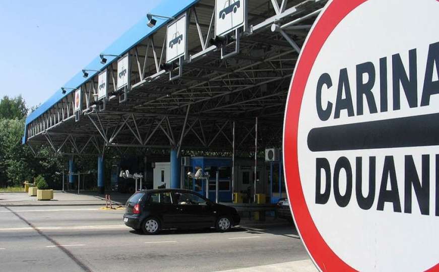 Uhapšena na granici: Žena iz Zvornika švercovala dječije trenerke