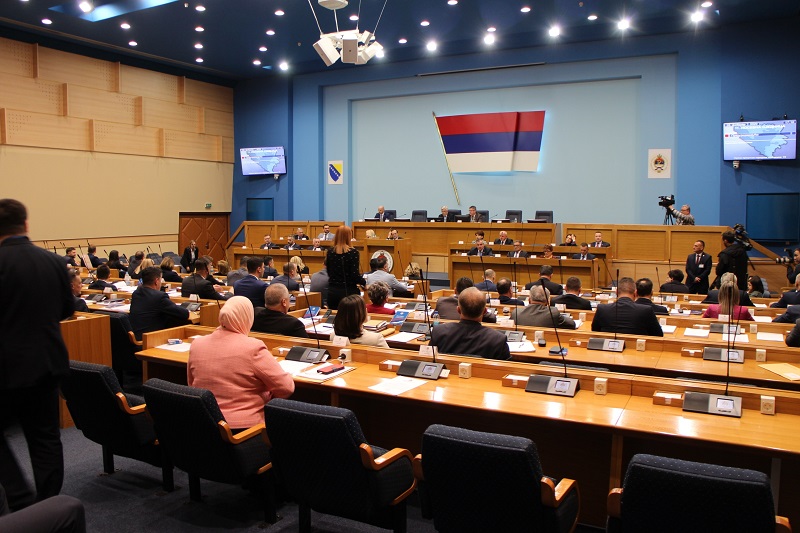 Fotelje u Narodnoj skupštini mnogima nedostižne: 20 partija ispod crte