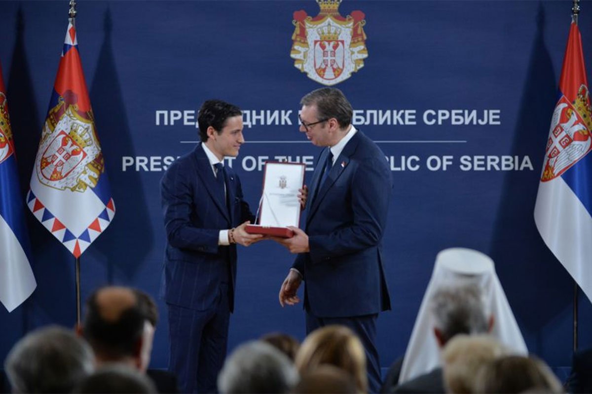 Posthumno odlikovan Siniša Mihajlović, orden uručen njegovom sinu (VIDEO)