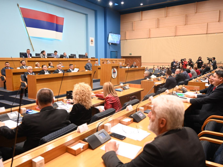 Hoće li narod odlučivati? NSRS sutra o referendumu i oduzimanju mandata Dodiku