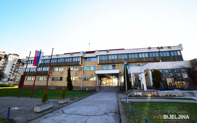 PU Bijeljina: Građanima ukazano na posljedice nestručne upotrebe vatrenog oružja