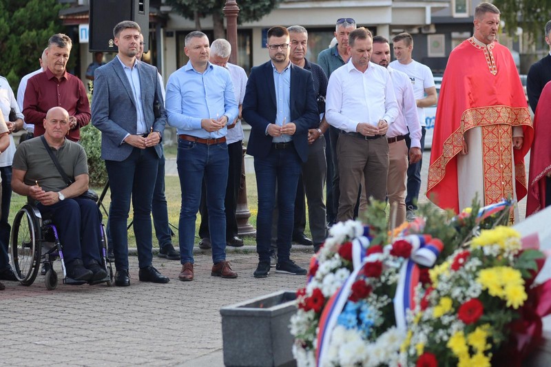 Ugljevik: Služen parastos srpskim junacima (FOTO)