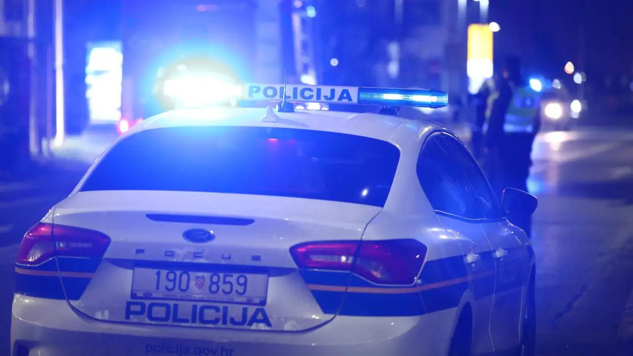 UHAPŠENA DRŽAVLJANKA BiH Automobilom prevozila migrante u Hrvatsku