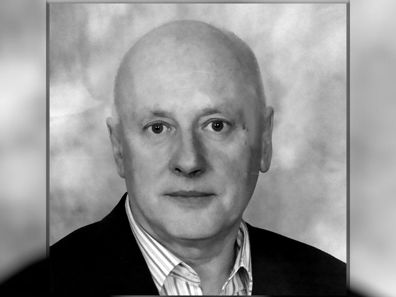 Sahranjen profesor Mirović