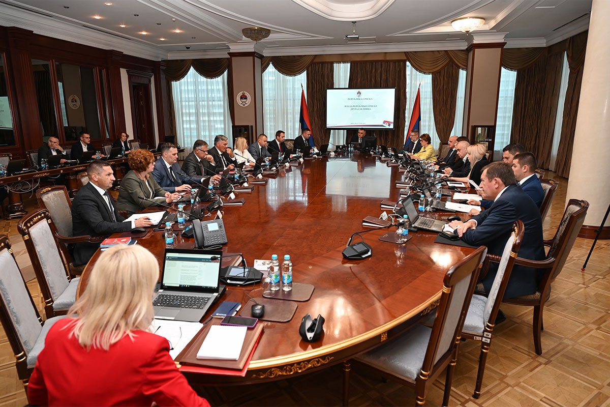 Sjednica Vlade RS u prenosu uživo, u sali Dodik i Stevandić