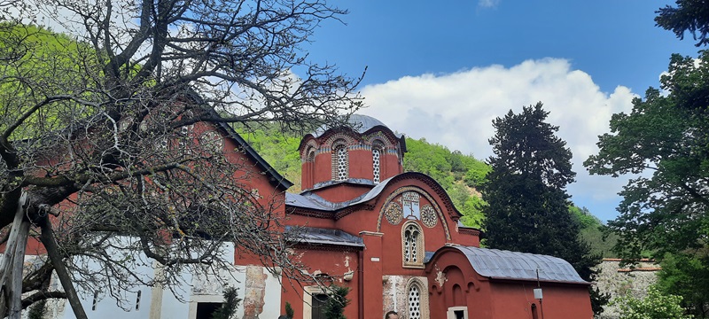 Srpske svetinje na Kosovu i Metohiji: Oaze duhovnosti, identiteta i otpora /FOTO/