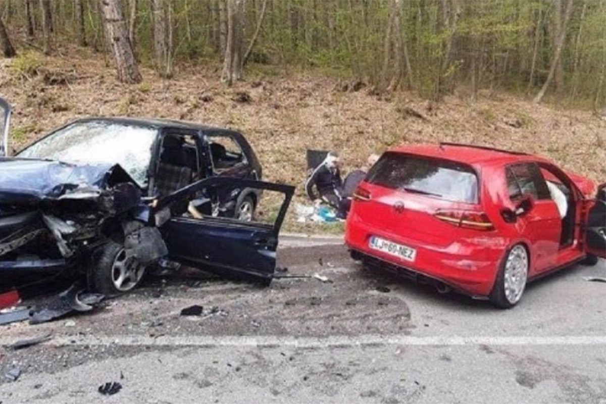 Još jedna tragedija na bh. putevima: Poginuo suvozač u golfu