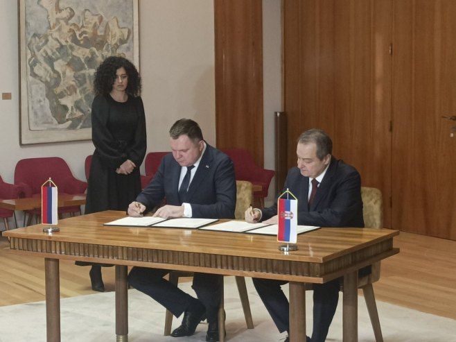 Budimir i Dačić potpisali Memorandum o saradnji u oblasti zakonodavstva