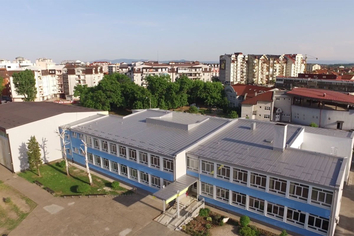 Reakcije nakon incidenta u bijeljinskoj školi: Obrazovnom sistemu potrebne korjenite promjene