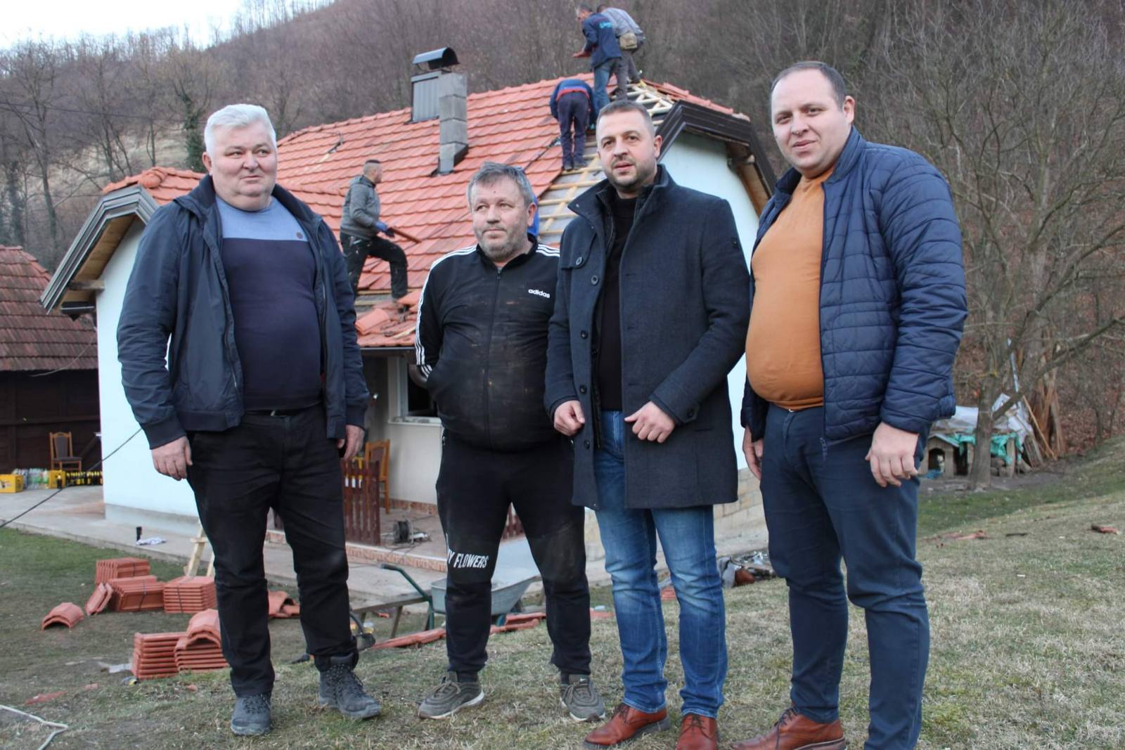 Lopare: Sanirana kuća koju je juče zahvatio požar (FOTO)