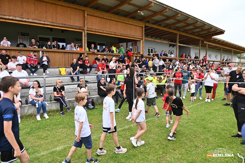 Održani osmi Sportski susreti u Austriji: Manifestacija koja budi emocije (FOTO)