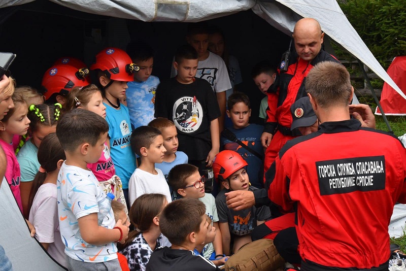 Gorska služba spasavanja – Stanica Bijeljina održala treninge za mališane na Tari (FOTO)