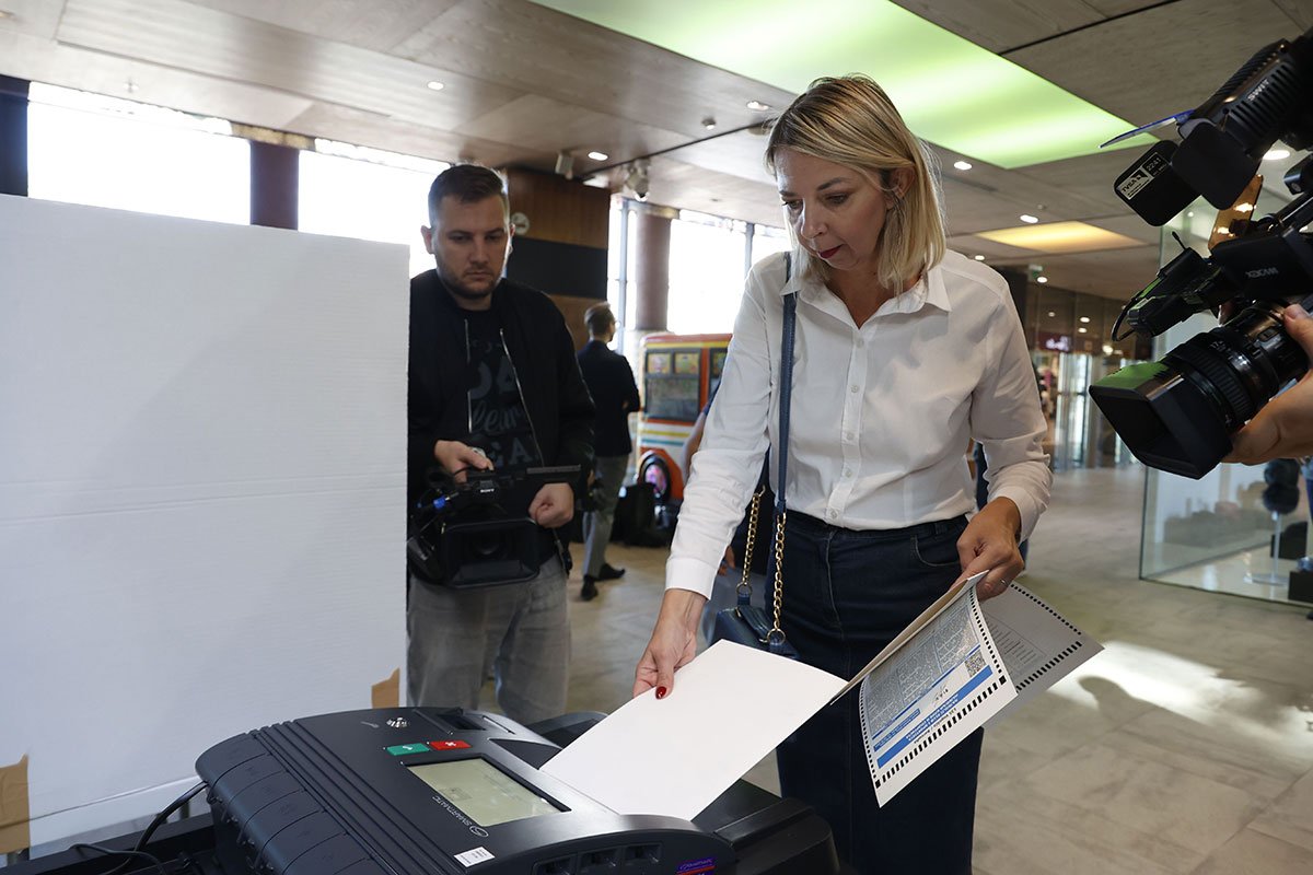 Ko sabotira uvođenje novih izbornih tehnologija?