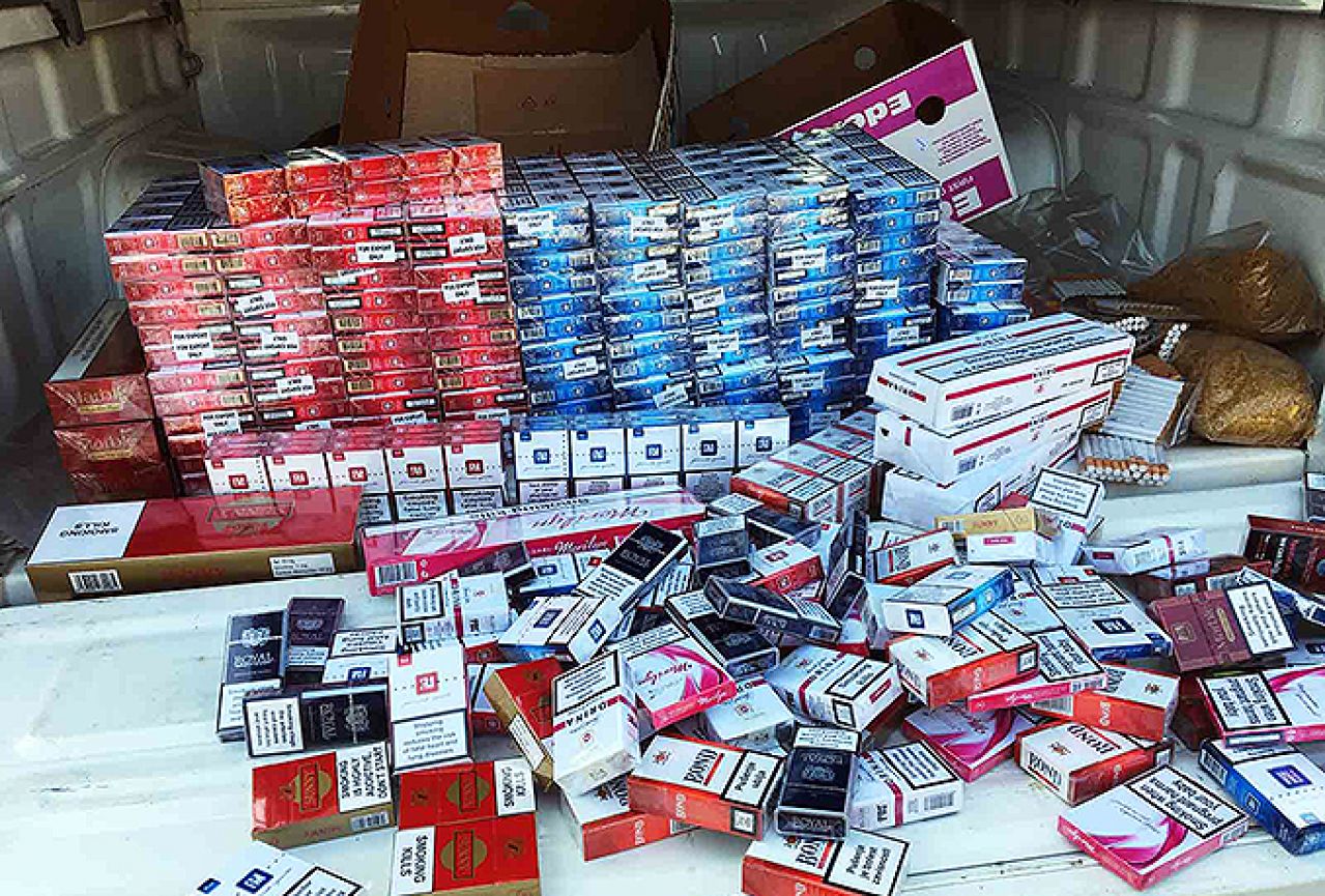 Oduzeto 3.500 kutija cigareta bez akciznih markica