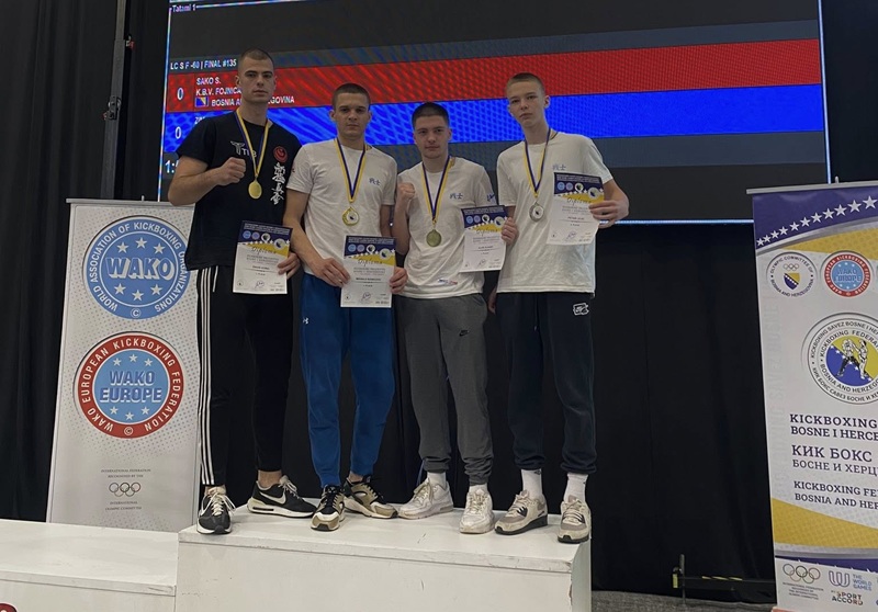 Tri zlatne medalje za kik-boksere Kluba borilačkih sportova 