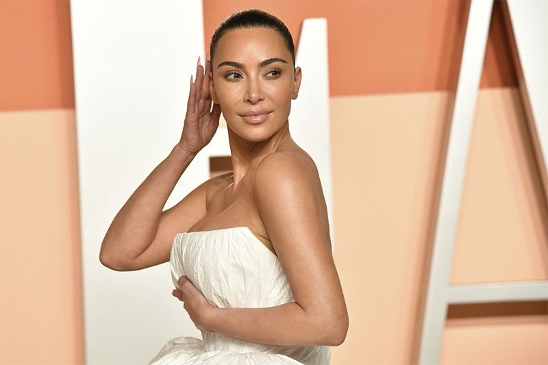 Kim Kardašijan plaća milion dolara godišnje dadiljama koje brinu o njenoj djeci 24/7