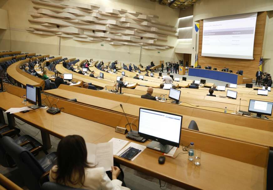 RAST PLATA I DO 50% Parlamentarna skupština BiH danas raspravlja o povećanju ličnih primanja IT KADRU