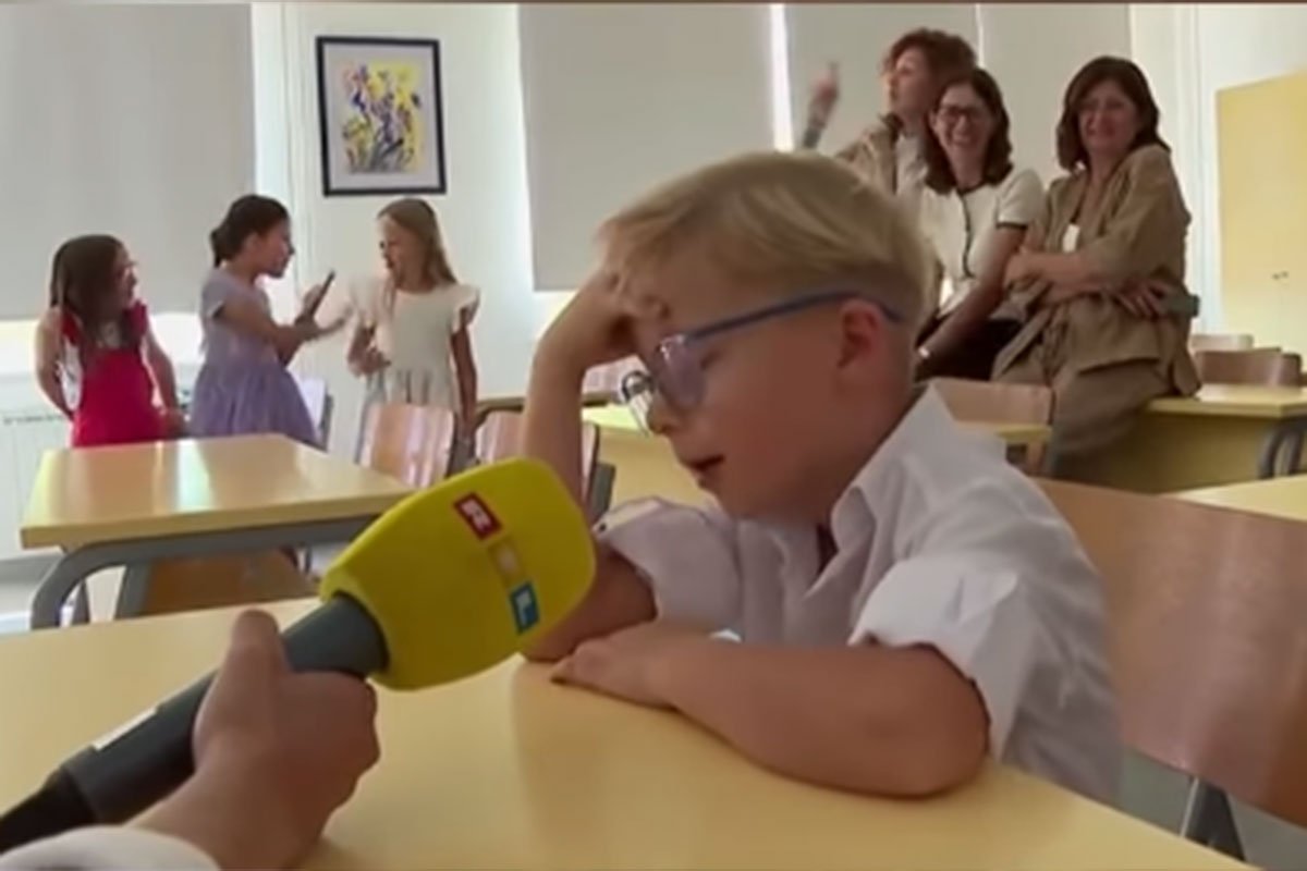 Simpatični školarac iz Hrvatske nasmijao region: 