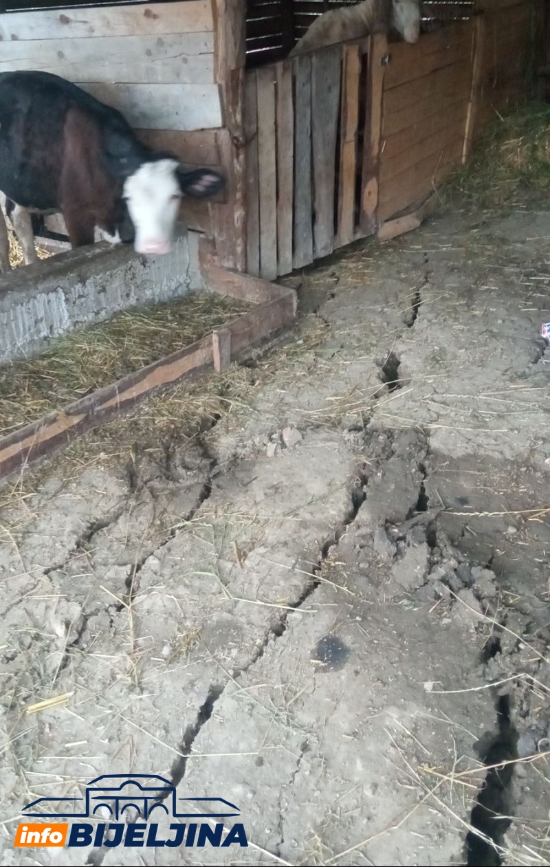 Poplave i klizišta ne miruju na Majevici: Šteta veća od pola miliona maraka, mještani strahuju za svoje domove i živote /FOTO/