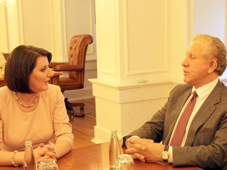 Dva bivša predsjednika samoproglašenog Kosova u Epstinovim dokumentima