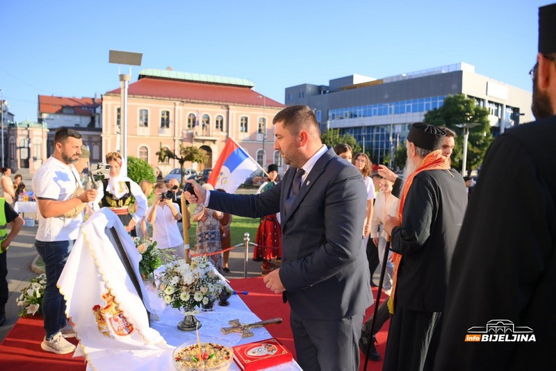 Mitropolit Fotije na obilježavanju slave Bijeljine govorio o ideji da se izradi mozaik sa likom sveca zaštitnika