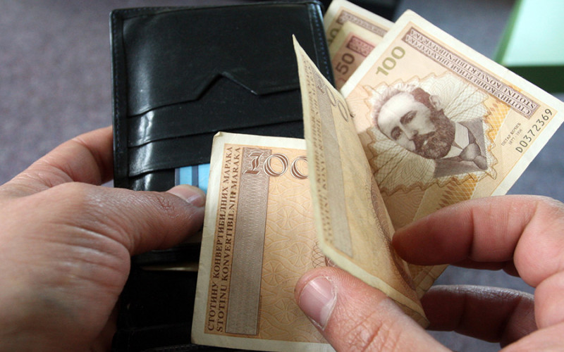 POČELA REGISTRACIJA MLADIH Evo kako da se prijavite za pomoć od 100 KM