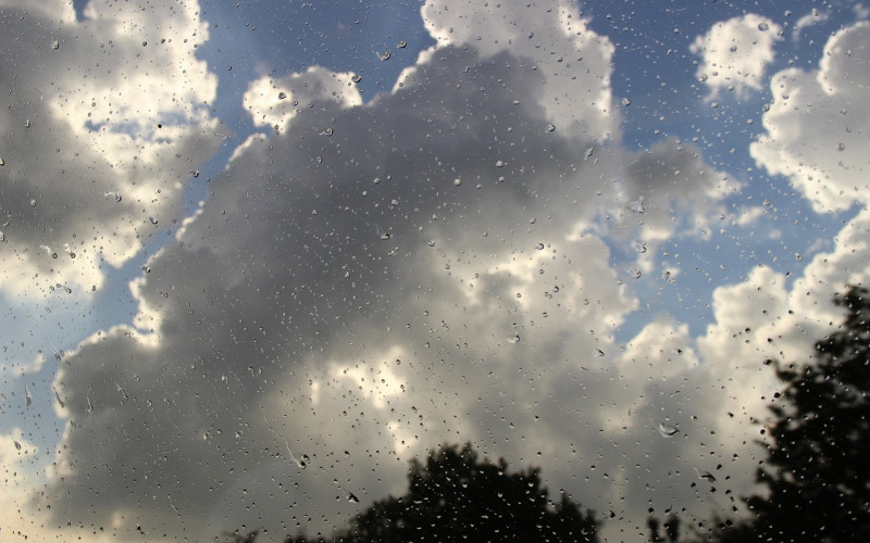 Danas toplo, popodne pljuskovi sa grmljavinom