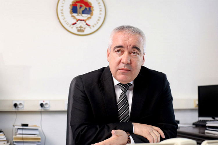 Ćulum: Policajci ne rade u noćnim klubovima