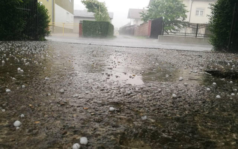 UPOZORENJE METEOROLOGA Oluje, kiše i nevrijeme prijete BiH
