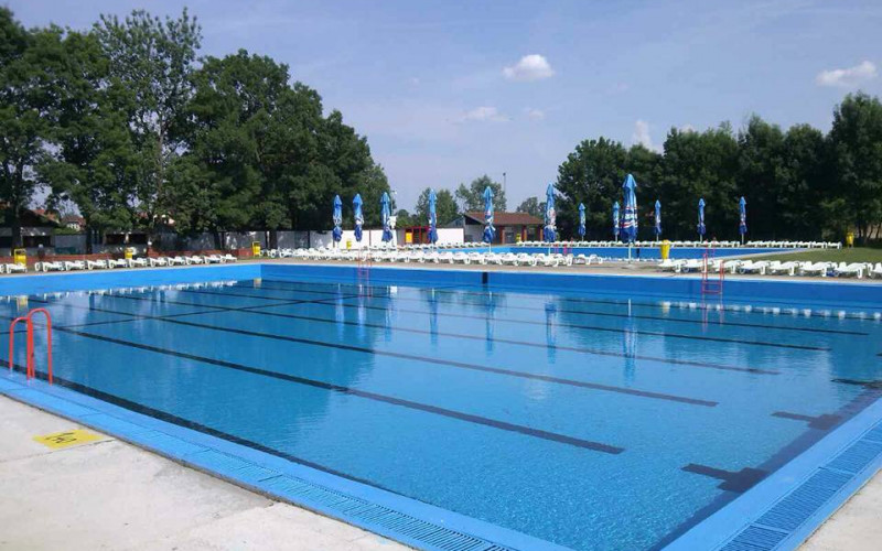 Sutra počinju sa radom otvoreni bazeni
