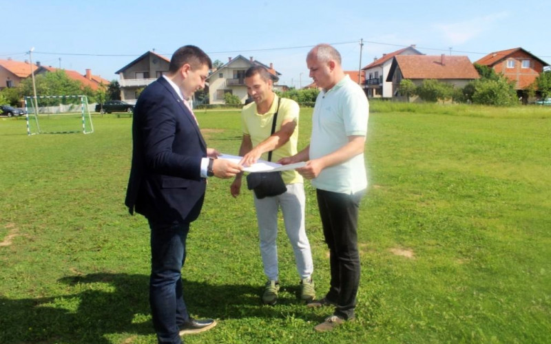 Ledinci: Cilj mladih završetak sportskih terena