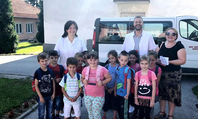 Prvačići obavili preventivne preglede zuba