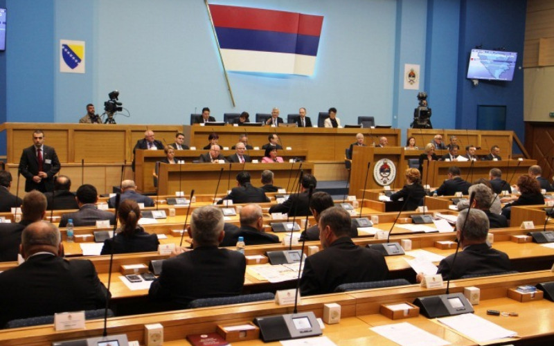 Vlada RS poklekla pod pritiskom osiguravajućih kuća