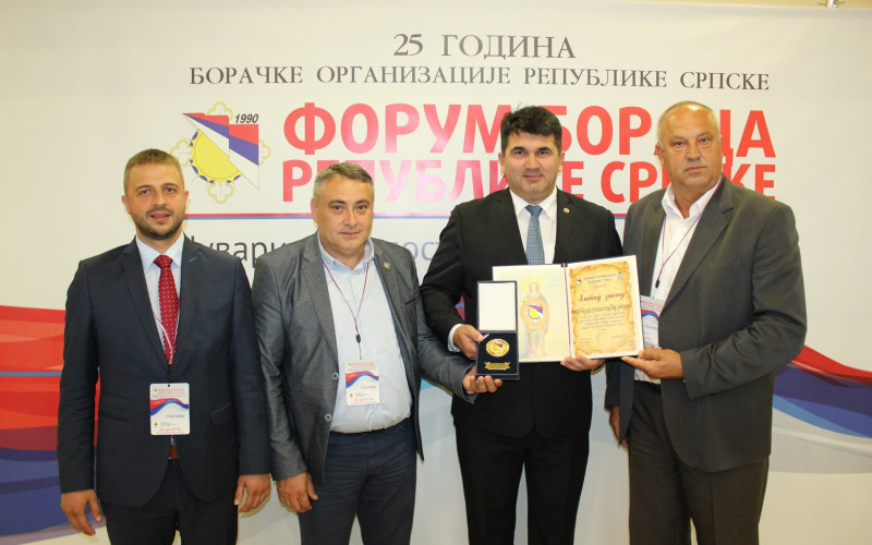 Zlatna značka BORS-a opštini Lopare