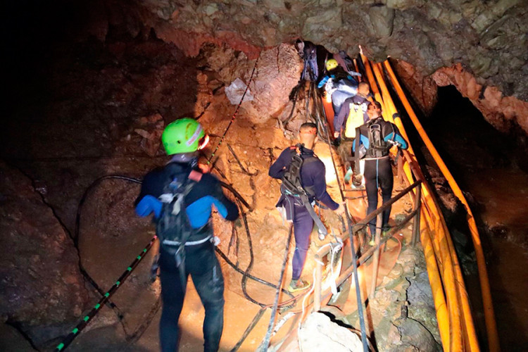 Spasena četiri dječaka iz pećine na Tajlandu, naredna faza za 10 do 20 sati