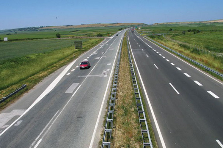 Bacanje miliona na autoput Banjaluka – Prijedor bez analize o prometu
