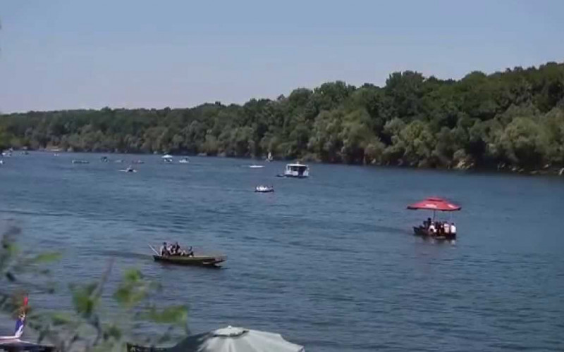 Na trasi dugoj 24 kilometra očekuje se više od 200 plovila