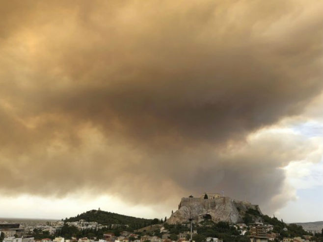 Istraga o požarima u Grčkoj, četvorica uhapšena zbog krađe