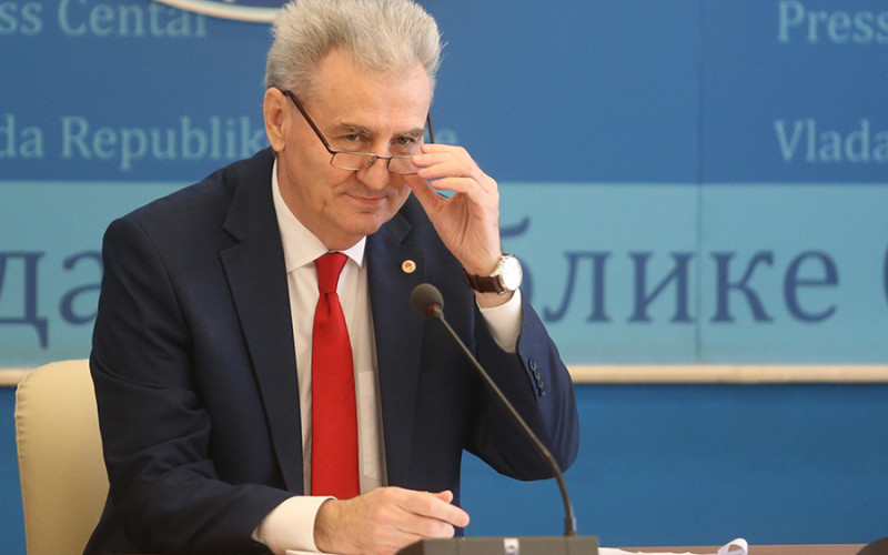 Ministar Savanović očekuje izvinjenje starješina Vojske Republike Srpske