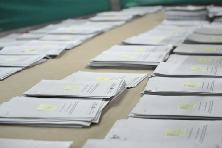 Počela dostava glasačkih paketa biračima izvan BiH