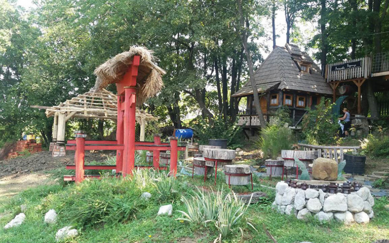 Opština Lopare želi da privuče turiste, niču etno sela na Majevici