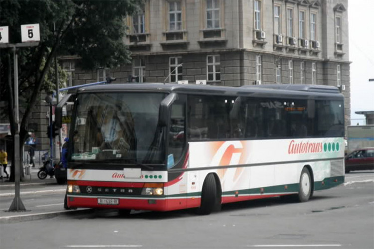 Pijan autobusom vozio 12 putnika, izmjerili mu 2,58 promila