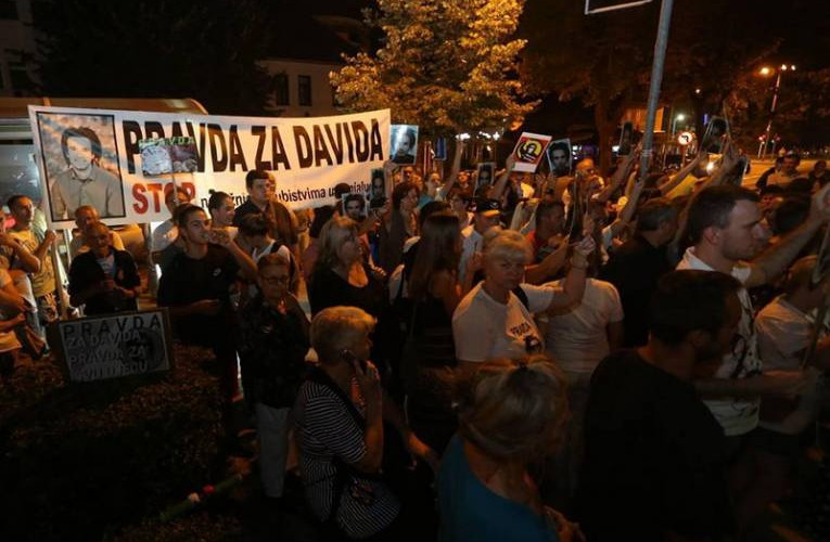 Prekršajne prijave protiv 23 člana grupe “Pravda za Davida”