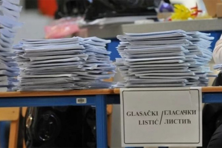 U Banjaluku stigli glasački listići