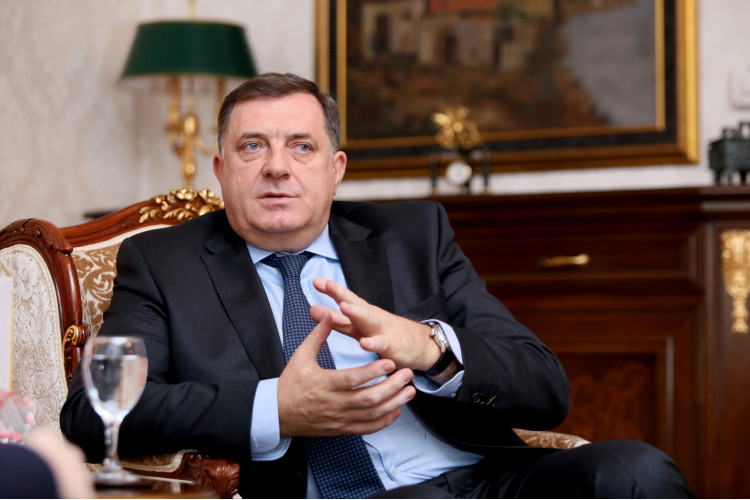 Dodik: Nastavljamo sa smjenama odgovornih