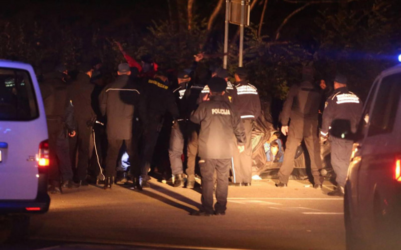 Granična policija: Migranti će biti uklonjeni sa granice